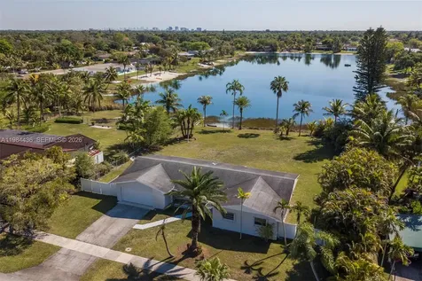 11807 SW 112th Avenue Miami FL 33176