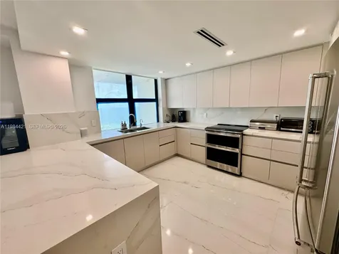 9801 Collins Avenue Bal Harbour FL 33154