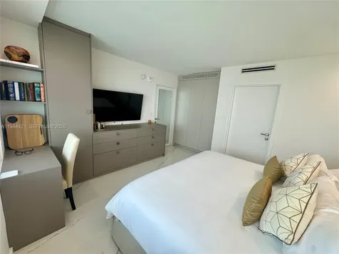 9801 Collins Avenue Bal Harbour FL 33154