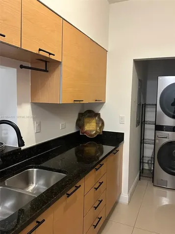 31 SE 5th Street Miami FL 33131