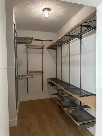 31 SE 5th Street Miami FL 33131