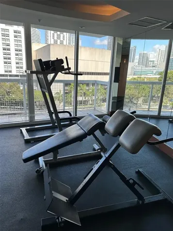31 SE 5th Street Miami FL 33131