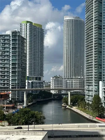 31 SE 5th Street Miami FL 33131