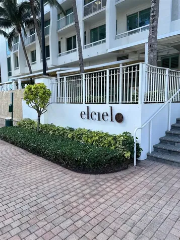 31 SE 5th Street Miami FL 33131
