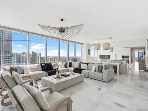 700 NE 26th Terrace Miami FL 33137