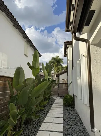 16364 SW 63rd Terrace Miami FL 33193