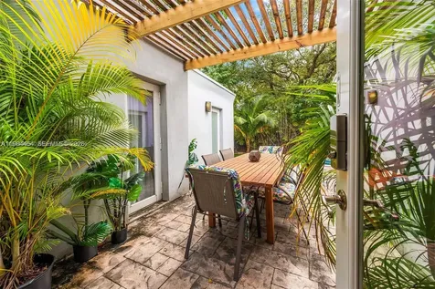 232 NW 59th Street Miami FL 33127