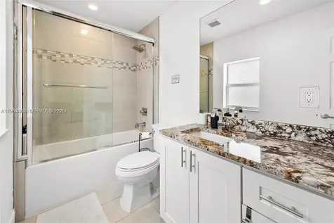 232 NW 59th Street Miami FL 33127
