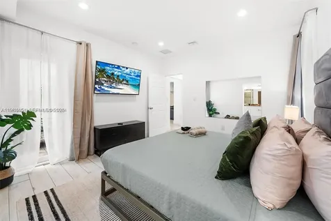 232 NW 59th Street Miami FL 33127