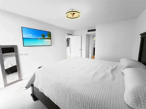 3301 N Country Club Drive Aventura FL 33180