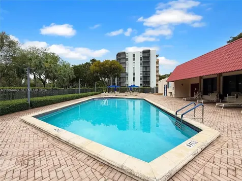 3301 N Country Club Drive Aventura FL 33180