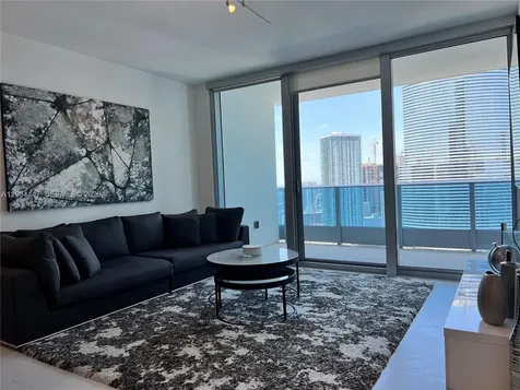 200 Biscayne Boulevard Way Miami FL 33131