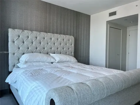 200 Biscayne Boulevard Way Miami FL 33131