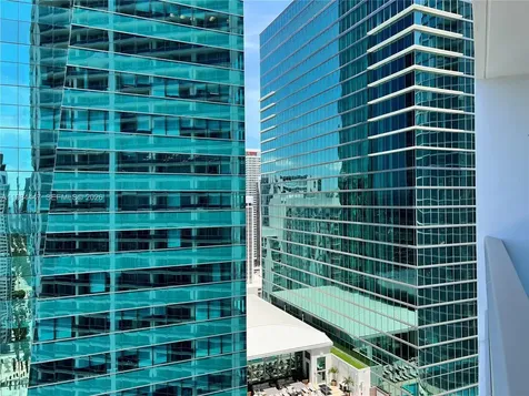 200 Biscayne Boulevard Way Miami FL 33131