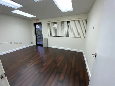 270 S University Drive Plantation FL 33324