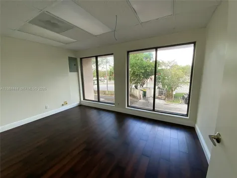 270 S University Drive Plantation FL 33324