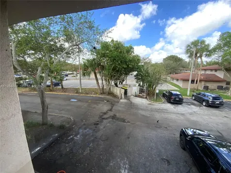 270 S University Drive Plantation FL 33324