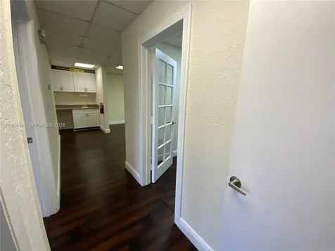 270 S University Drive Plantation FL 33324