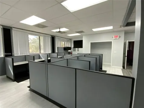 270 S University Drive Plantation FL 33324