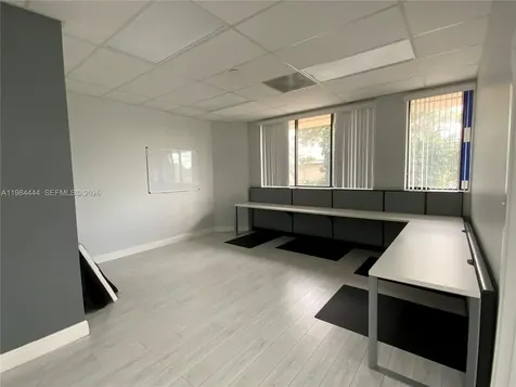 270 S University Drive Plantation FL 33324