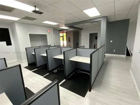 270 S University Drive Plantation FL 33324