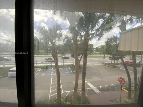 270 S University Drive Plantation FL 33324