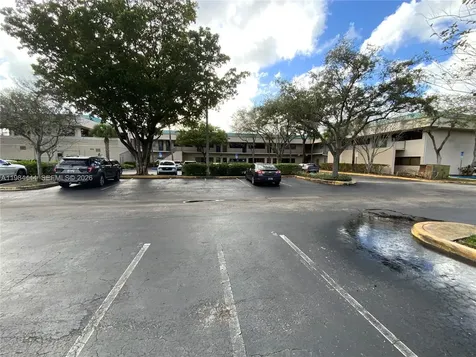 270 S University Drive Plantation FL 33324