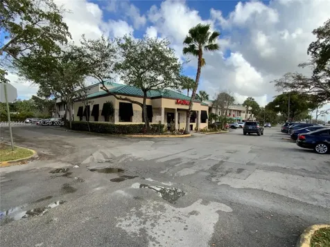 270 S University Drive Plantation FL 33324