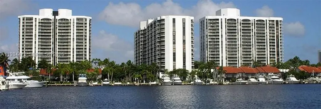 3610 Yacht Club Drive Aventura FL 33180