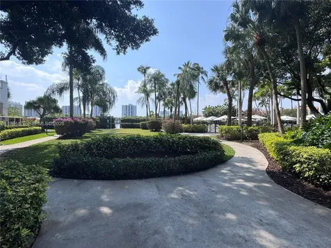 3610 Yacht Club Drive Aventura FL 33180