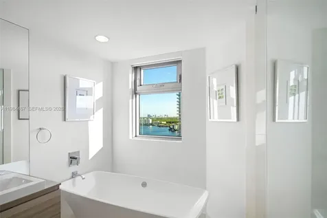 17301 Biscayne Boulevard North Miami Beach FL 33160