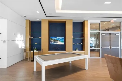 17301 Biscayne Boulevard North Miami Beach FL 33160