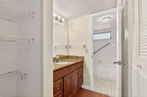 6070 NW 64th Avenue Tamarac FL 33319