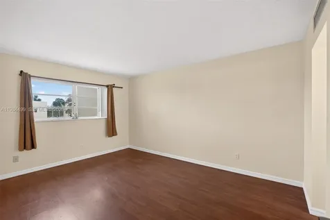 6070 NW 64th Avenue Tamarac FL 33319