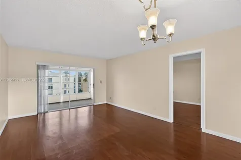 6070 NW 64th Avenue Tamarac FL 33319