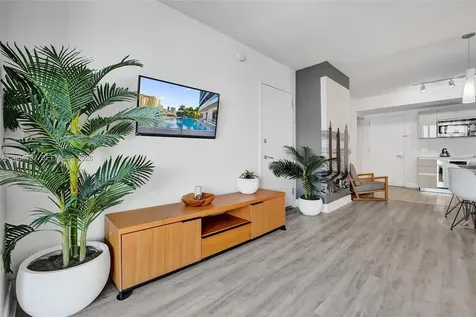 2602 E Hallandale Beach Boulevard Hallandale Beach FL 33009
