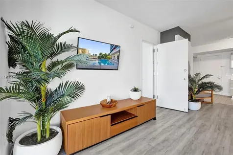2602 E Hallandale Beach Boulevard Hallandale Beach FL 33009