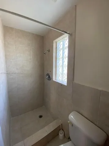 1528 S Avenue S Riviera Beach FL 33404