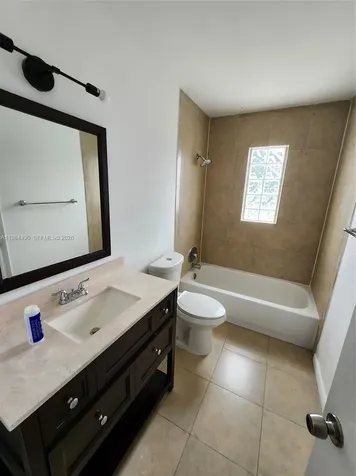 1528 S Avenue S Riviera Beach FL 33404