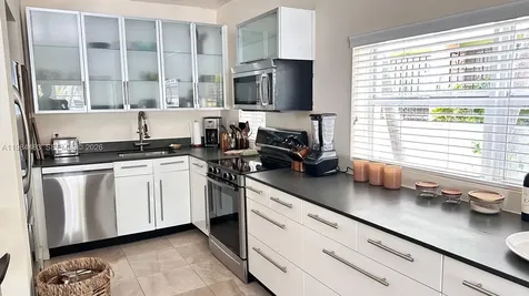 929 Michigan Avenue Miami Beach FL 33139