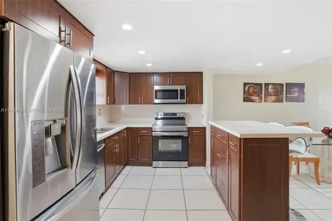 210 NW 87th Avenue Miami FL 33172
