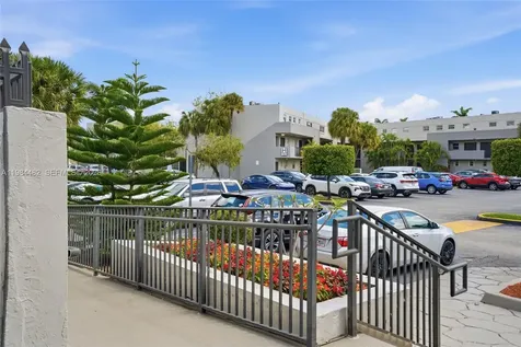 210 NW 87th Avenue Miami FL 33172