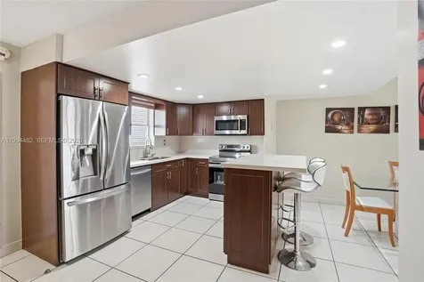210 NW 87th Avenue Miami FL 33172