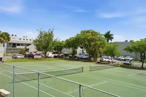 210 NW 87th Avenue Miami FL 33172