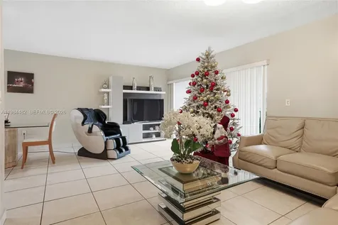 210 NW 87th Avenue Miami FL 33172