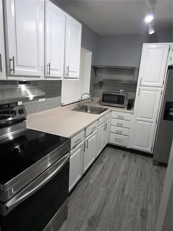 8065 SW 107th Avenue Miami FL 33173