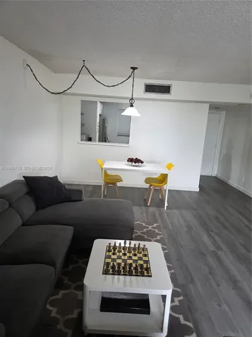 8065 SW 107th Avenue Miami FL 33173