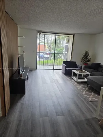 8065 SW 107th Avenue Miami FL 33173