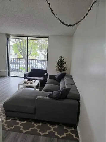 8065 SW 107th Avenue Miami FL 33173