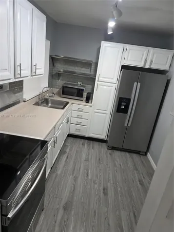 8065 SW 107th Avenue Miami FL 33173
